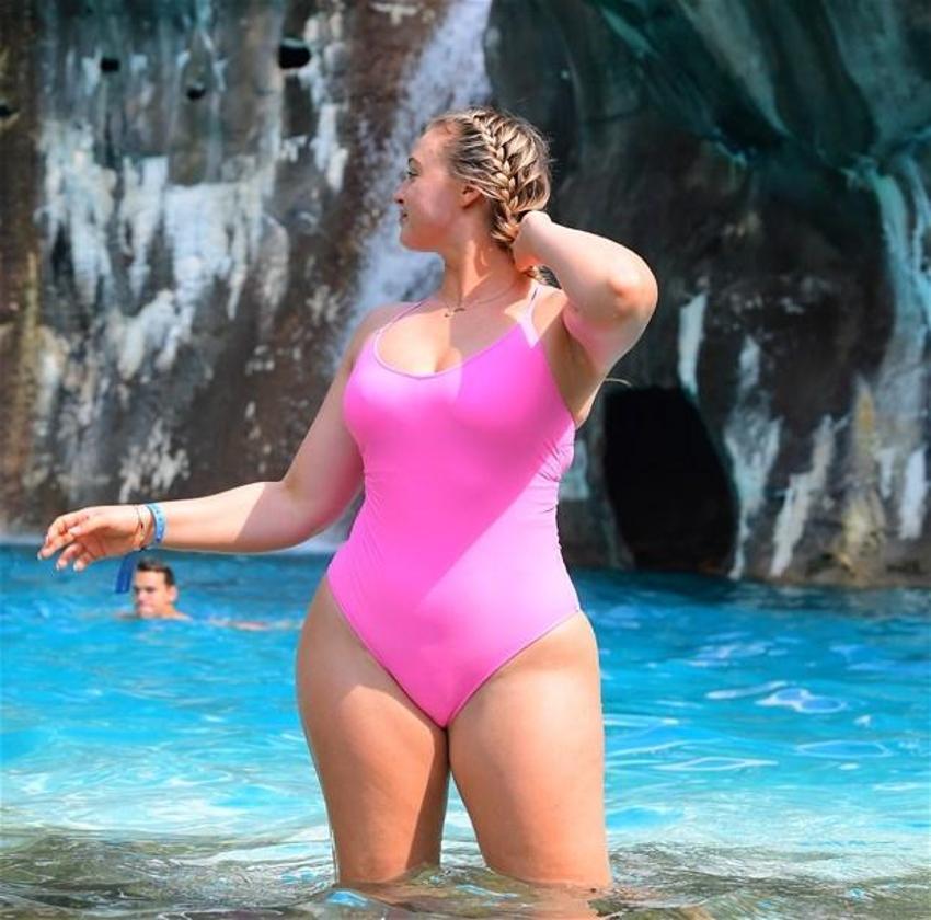 Iskra Lawrence