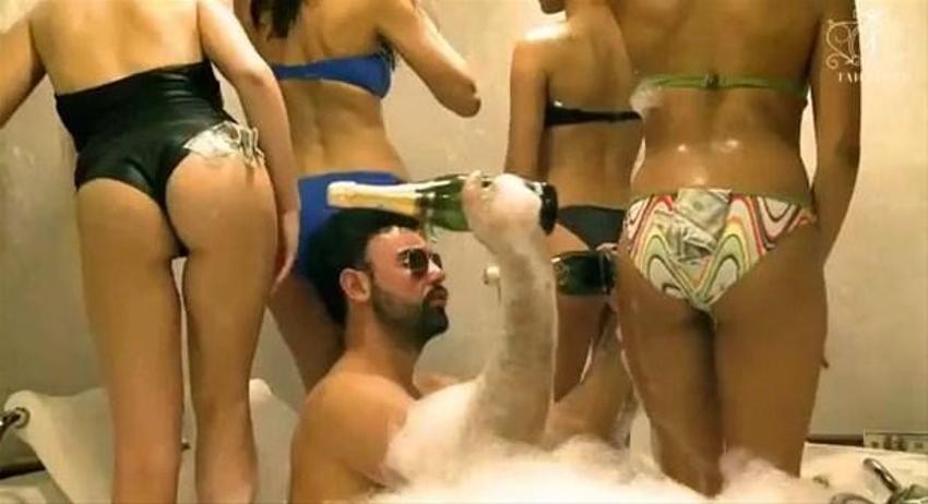 Dan'in Türkiye şubesi Taha Özer