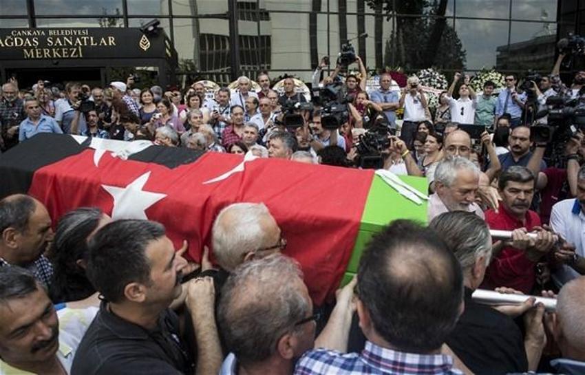 Fikret Otyam son yolculuğuna uğurlandı