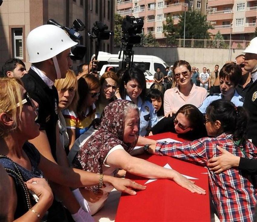 Şehit polis Tansu Aydın için son görev