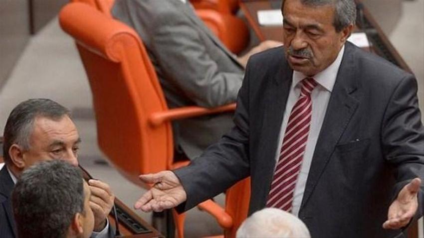 Kamer Genç kimdir?
