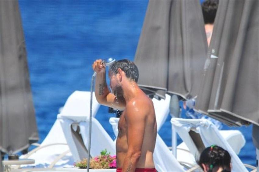 Ender Aslan eşi Buket Aslan