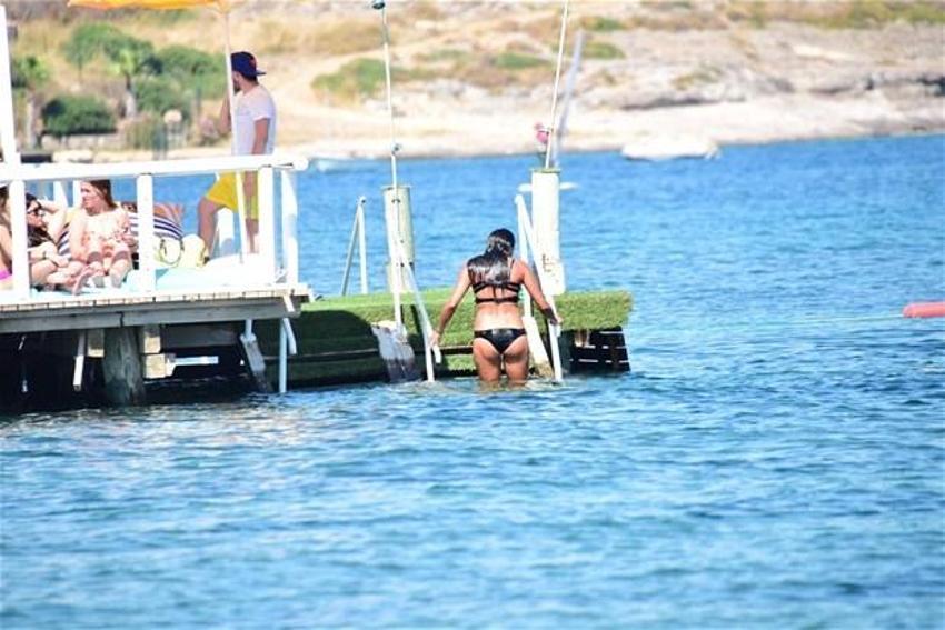 Survivor Sahra