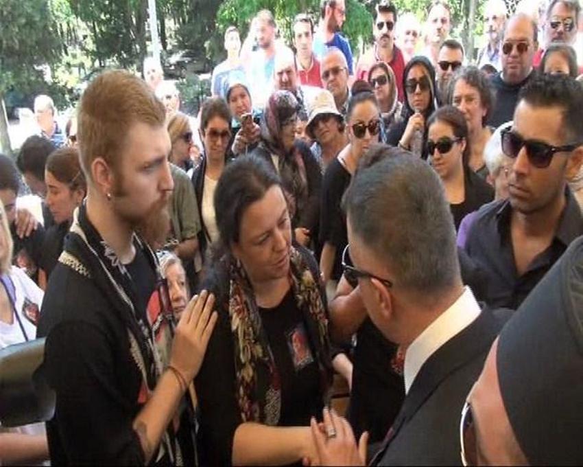 Sümer Tilmaç son yolculuğuna uğurlandı