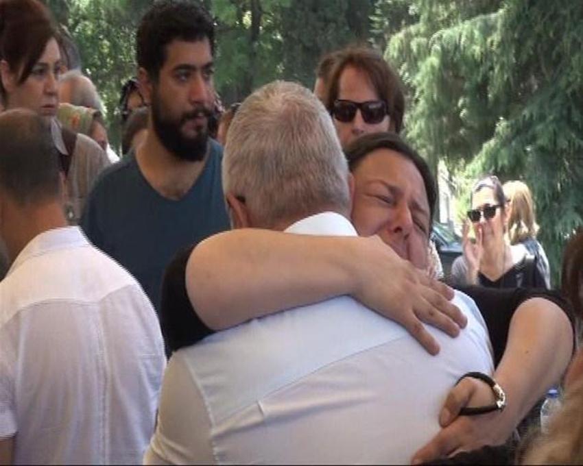 Sümer Tilmaç son yolculuğuna uğurlandı