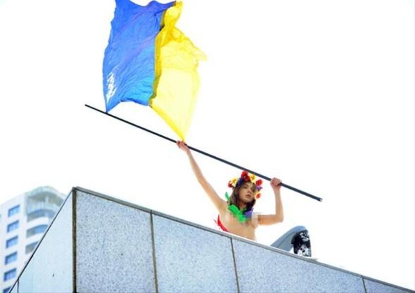 Bir FEMEN aktivisti ne kadar kazanır?