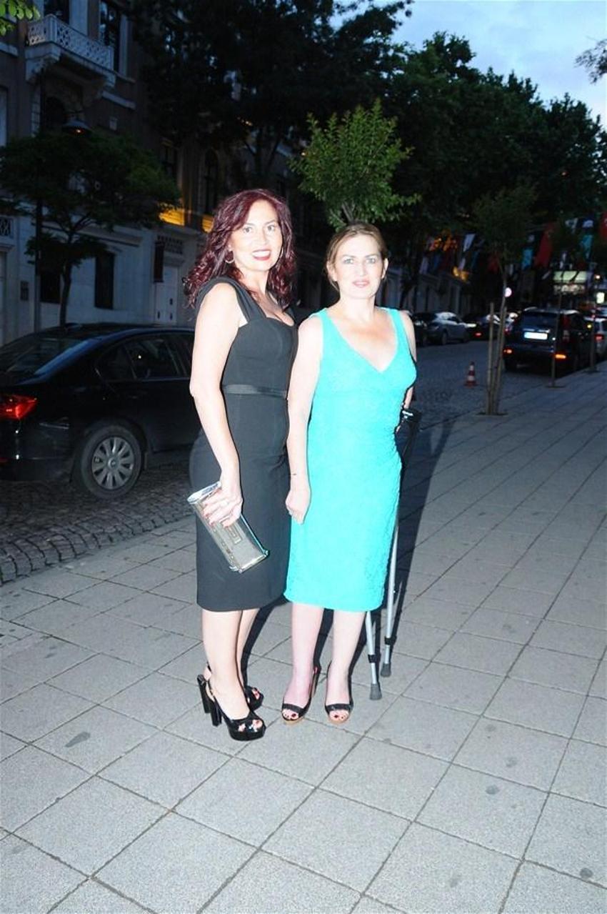 Demet Akbağ-Sedef İybar