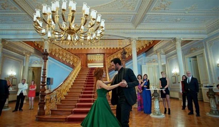 Elçin Sangu