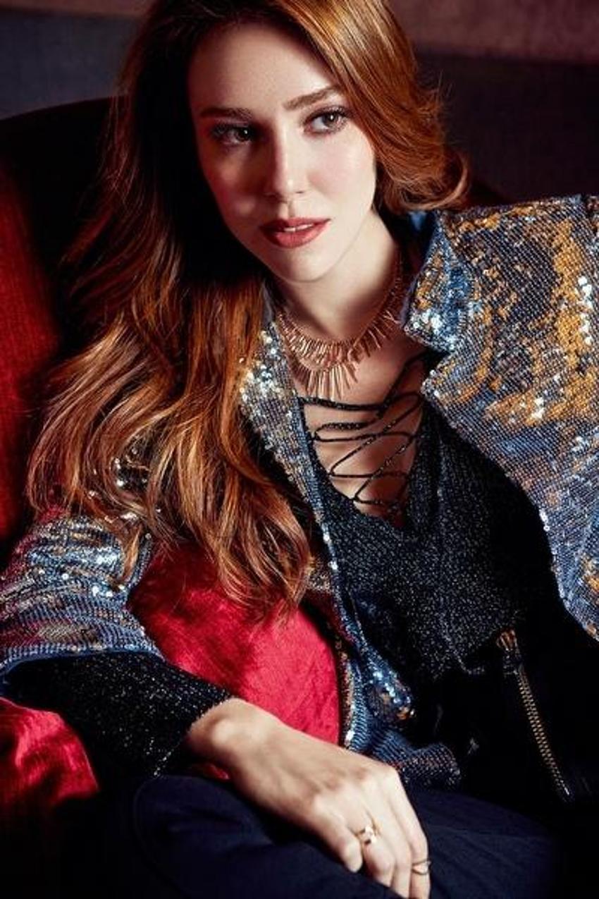 Elçin Sangu