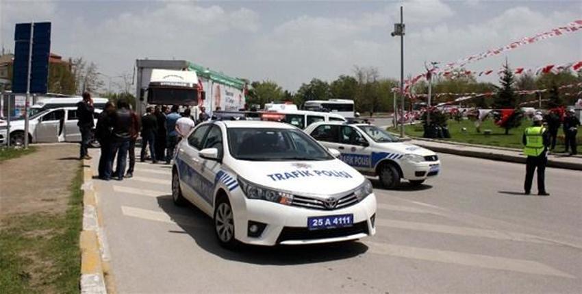 CHP'nin seçim TIR'ı Erzurum'a giremedi