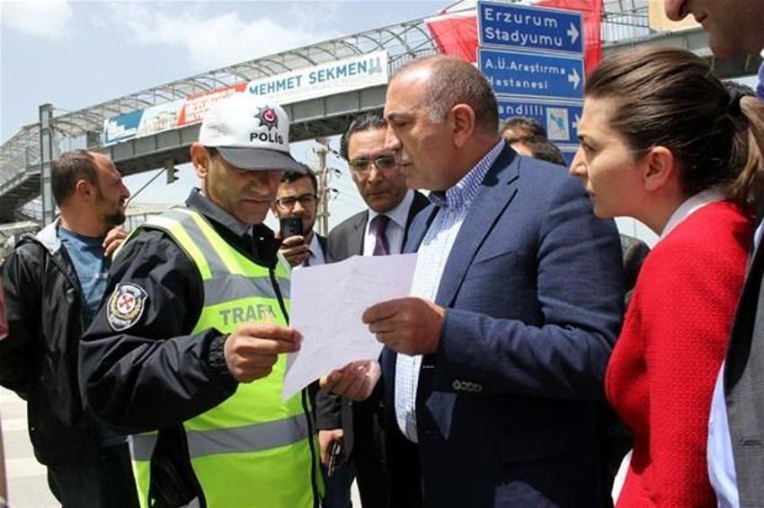 CHP'nin seçim TIR'ı Erzurum'a giremedi