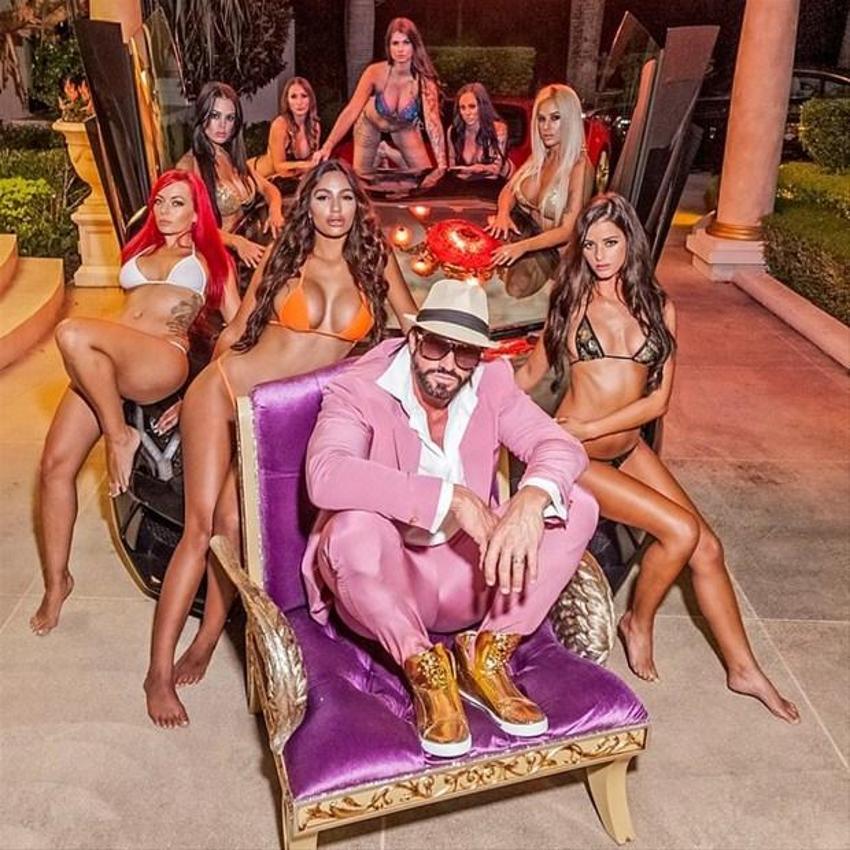 Avustralya'nın Hugh Hefner'ı Travers Beynon