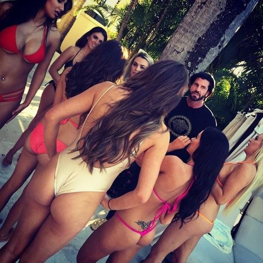 Avustralya'nın Hugh Hefner'ı Travers Beynon