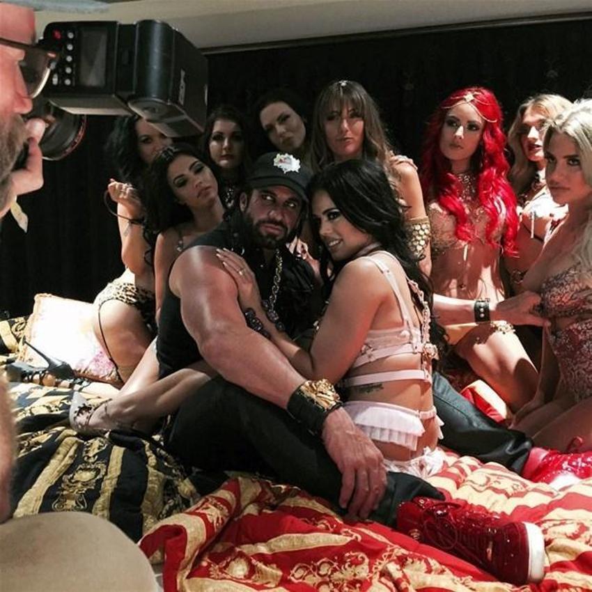 Avustralya'nın Hugh Hefner'ı Travers Beynon