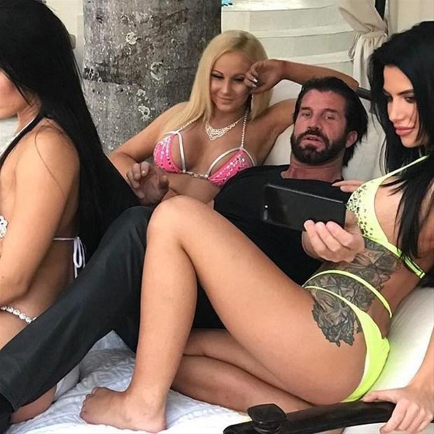Avustralya'nın Hugh Hefner'ı Travers Beynon