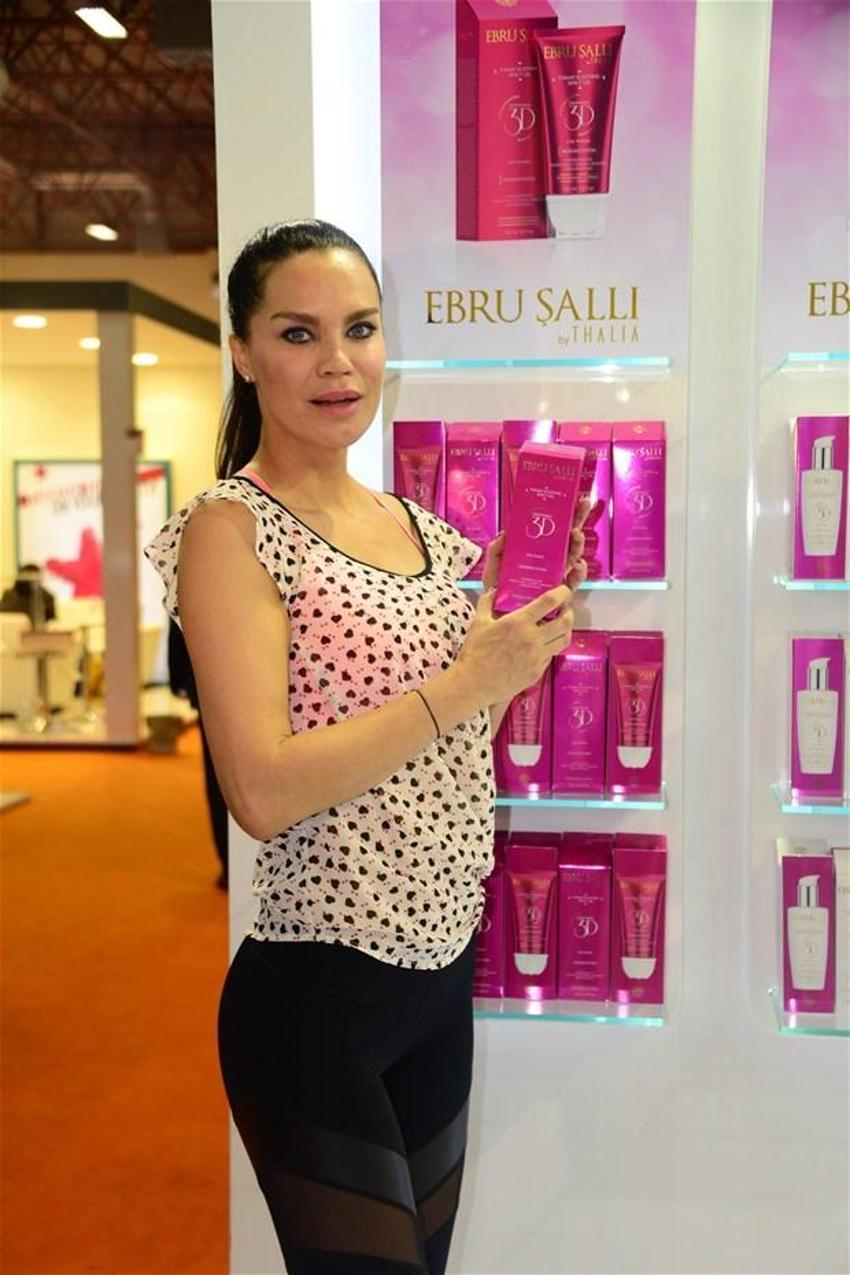 Ebru Şallı.