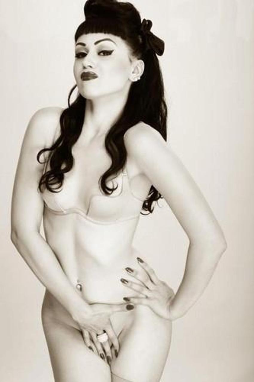 Viktoria Modesta