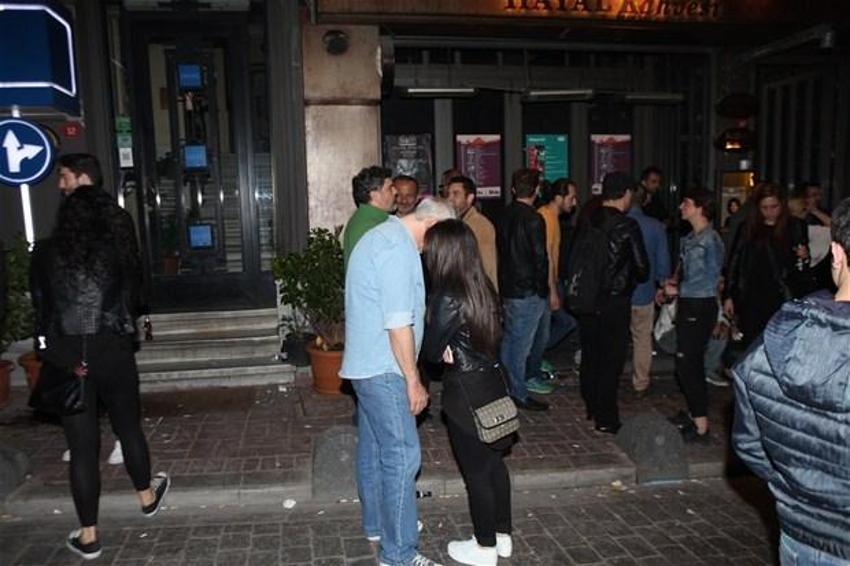 Mustafa Altıoklar ve küçük sevgilisi
