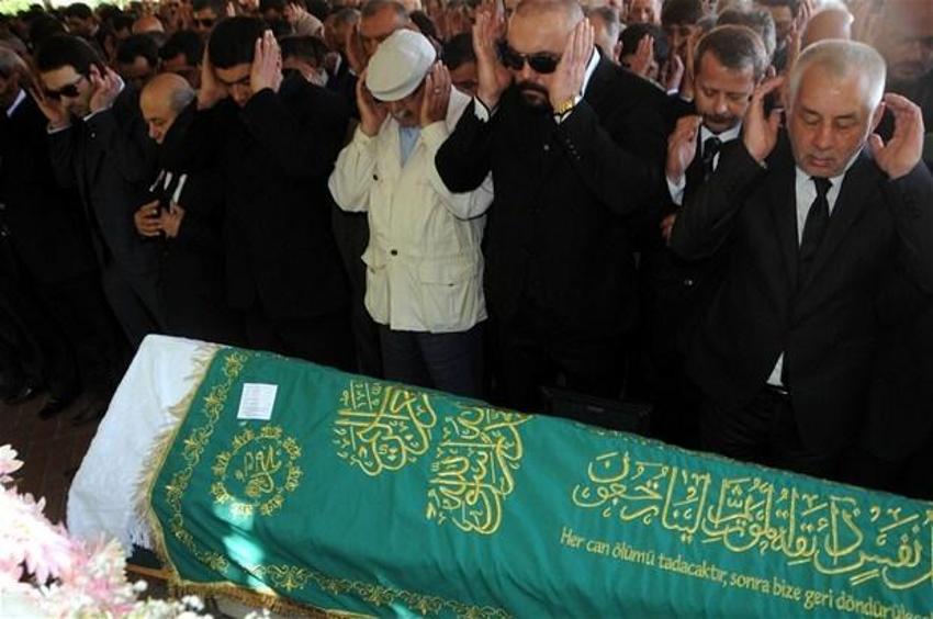 Sami Hoştan son yolculuğuna uğurlandı
