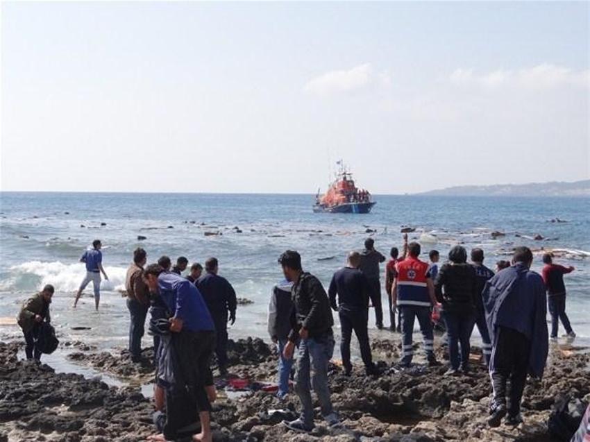 Rodos'ta kaçak teknesi battı: 4 ölü