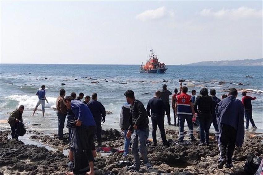 Rodos'ta kaçak teknesi battı: 4 ölü