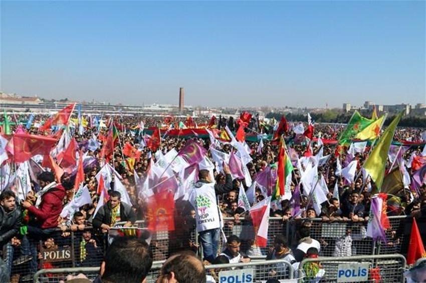 Kazlıçeşme'de nevruz kutlaması