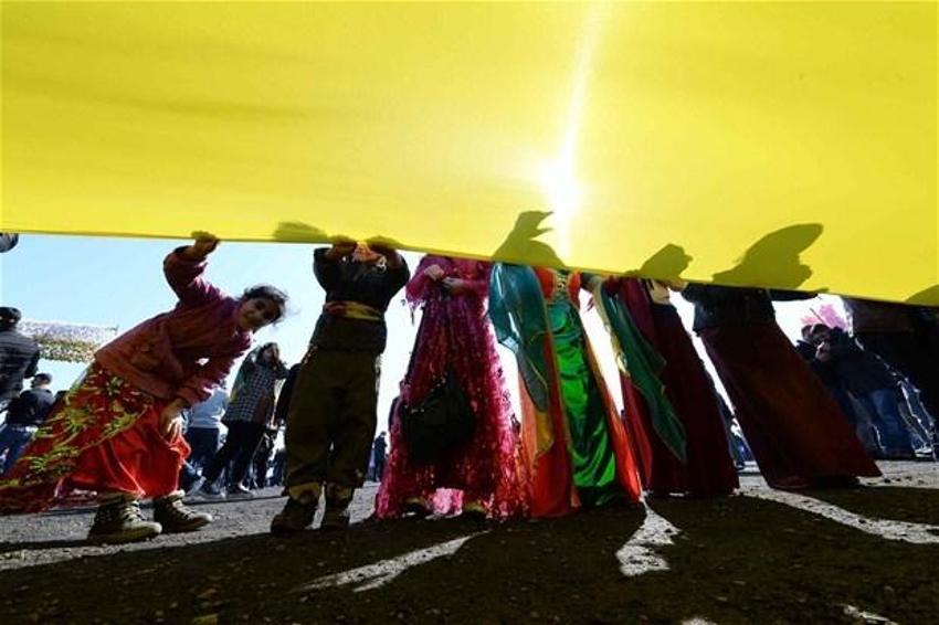 Kazlıçeşme'de nevruz kutlaması
