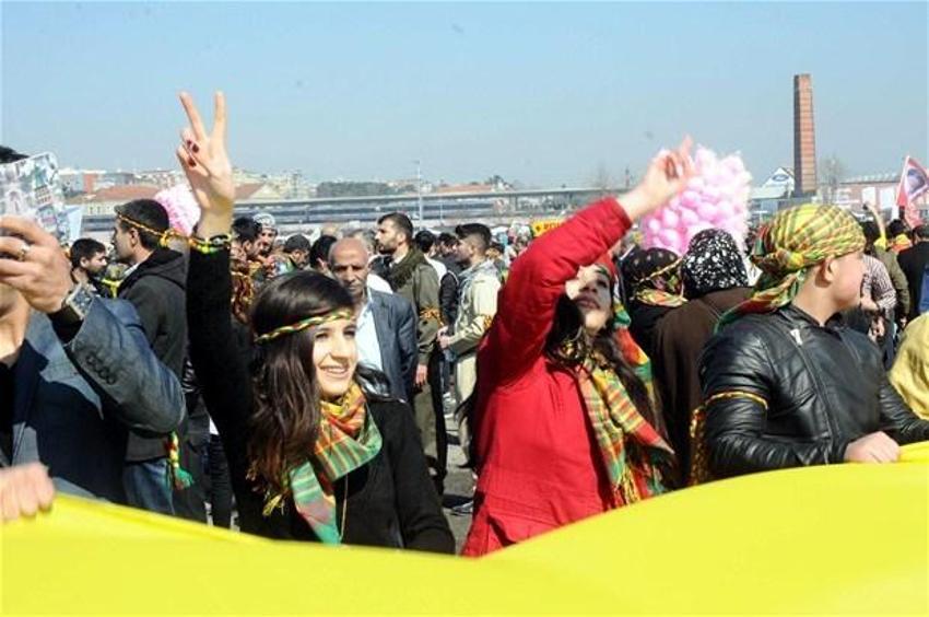 Kazlıçeşme'de nevruz kutlaması