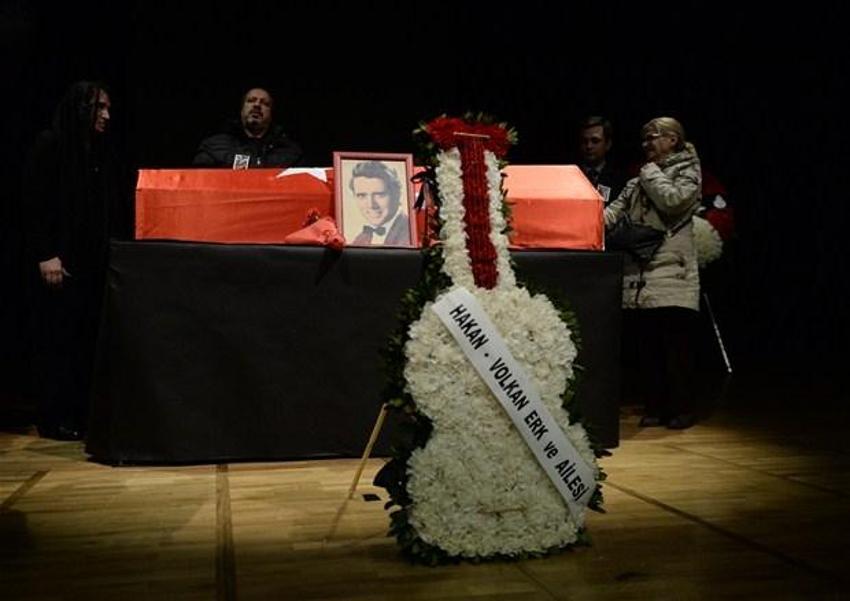 Erol Büyükburç'a veda