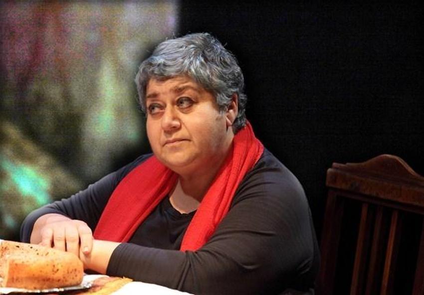 Elif Şafak'ın Baba ve Piç romanı İtalyada tiyatro oyunu oldu