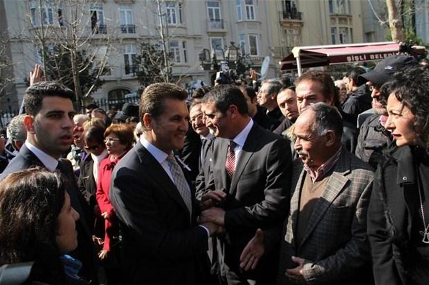 Yaşar Kemal'e veda