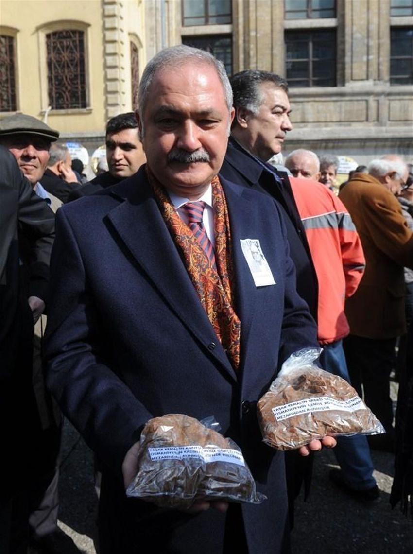 Yaşar Kemal'e veda