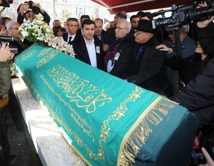 Yaşar Kemal'e veda
