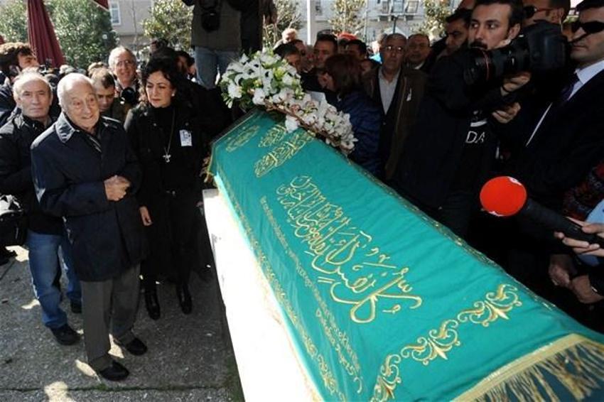 Yaşar Kemal'e veda