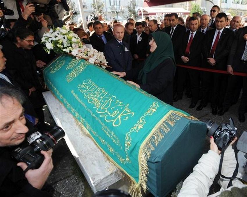 Yaşar Kemal'e veda