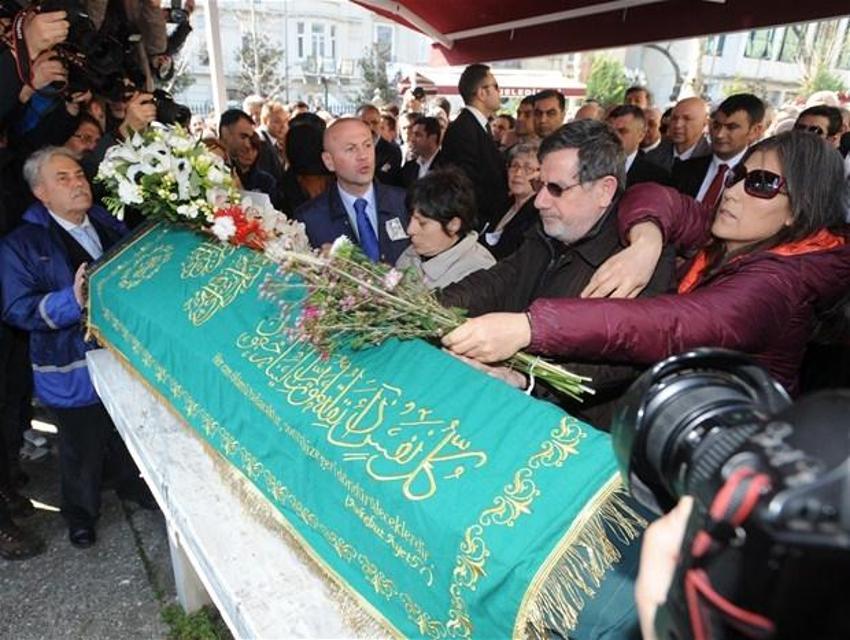 Yaşar Kemal'e veda