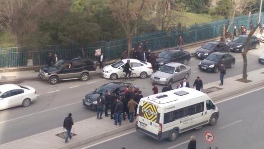 Marmara Üniversitesi'ne satırlı saldırı