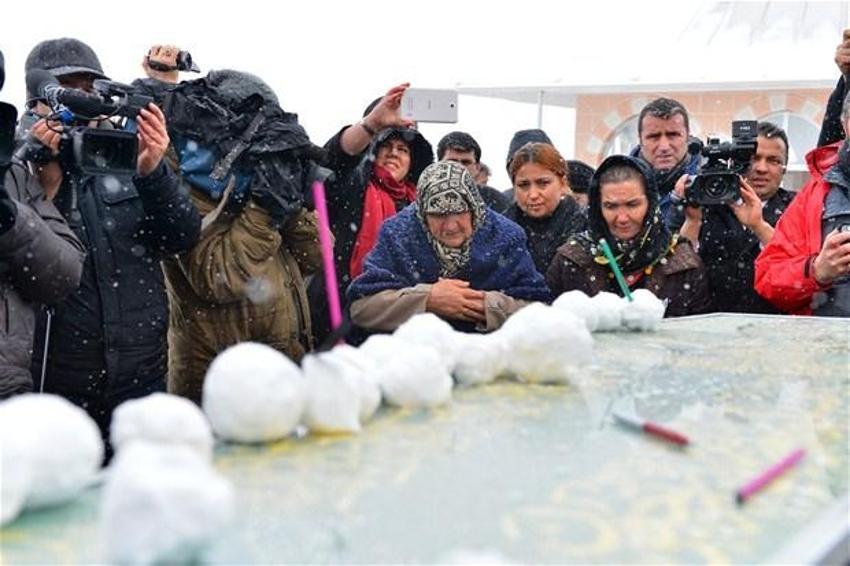 Gazeteci Nuh Köklü son yolculuğuna uğurlandı