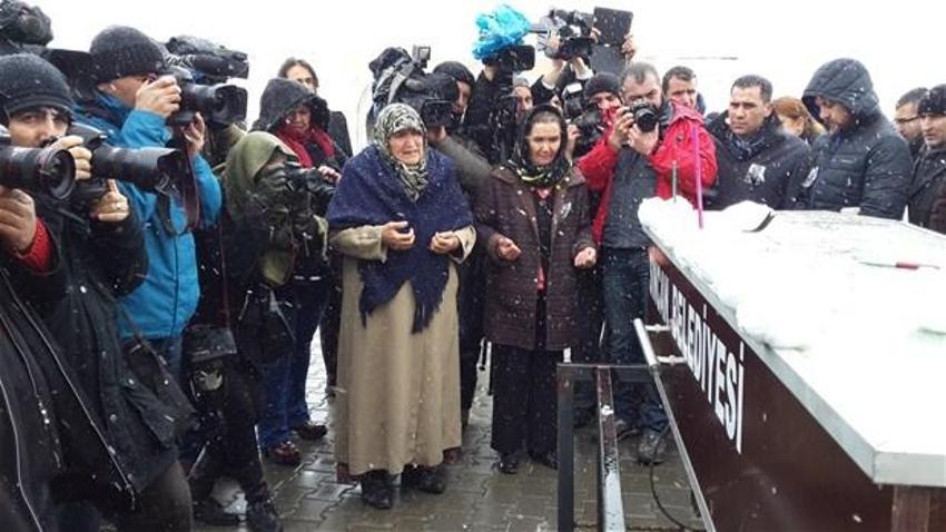 Gazeteci Nuh Köklü son yolculuğuna uğurlandı