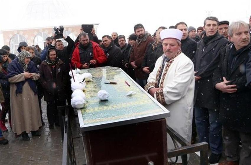 Gazeteci Nuh Köklü son yolculuğuna uğurlandı