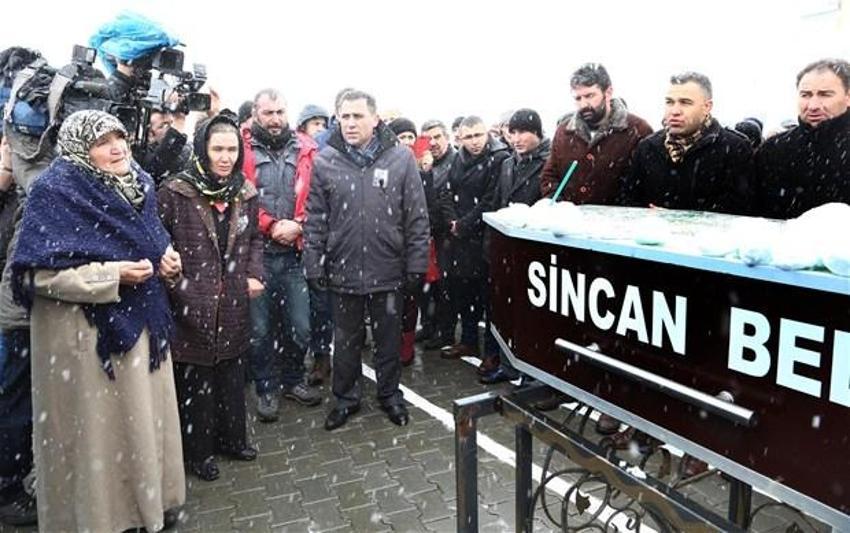 Gazeteci Nuh Köklü son yolculuğuna uğurlandı