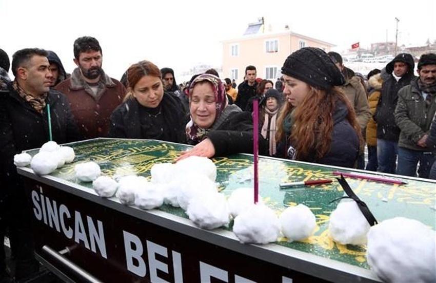 Gazeteci Nuh Köklü son yolculuğuna uğurlandı