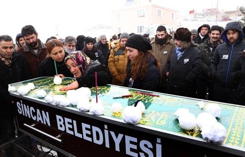 Gazeteci Nuh Köklü son yolculuğuna uğurlandı