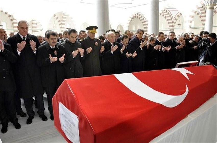 Mahir Kaynak'a son görev