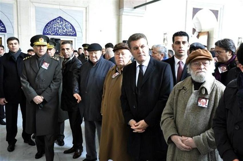 Mahir Kaynak'a son görev