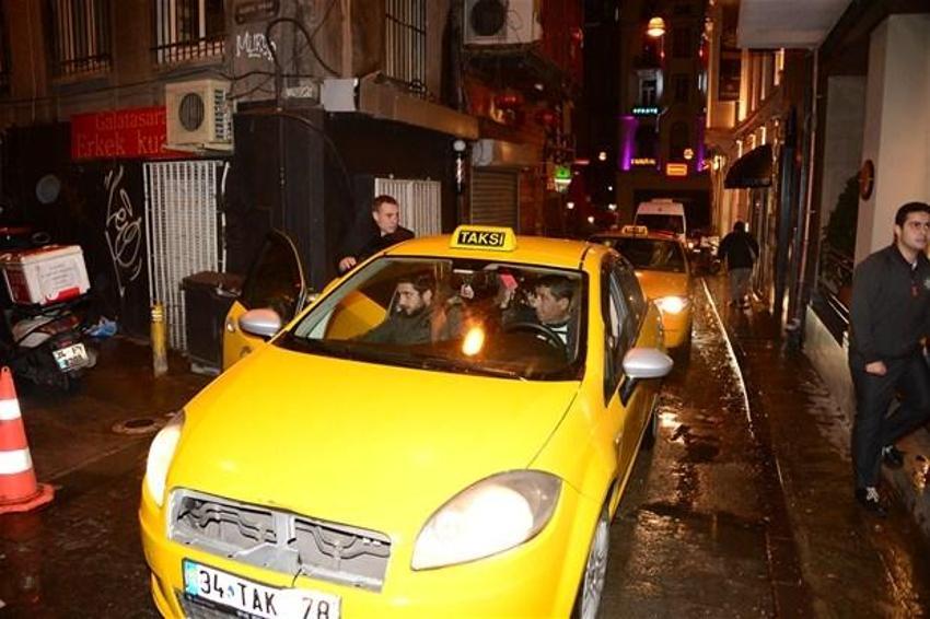 Ersun Yanal'ın 'otel' kaçamağı!