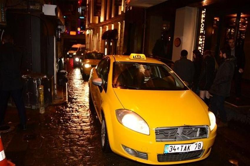 Ersun Yanal'ın 'otel' kaçamağı!