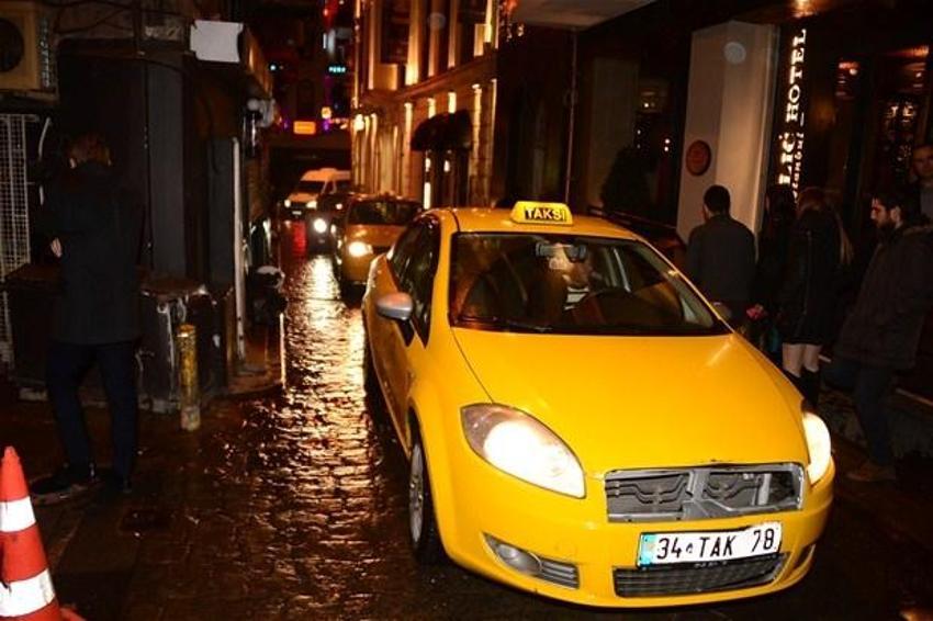 Ersun Yanal'ın 'otel' kaçamağı!