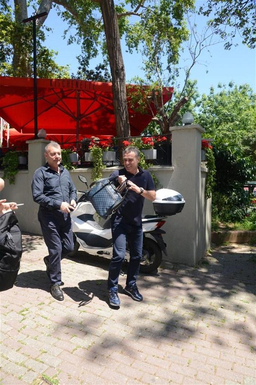 Ersun Yanal'ın 'otel' kaçamağı!