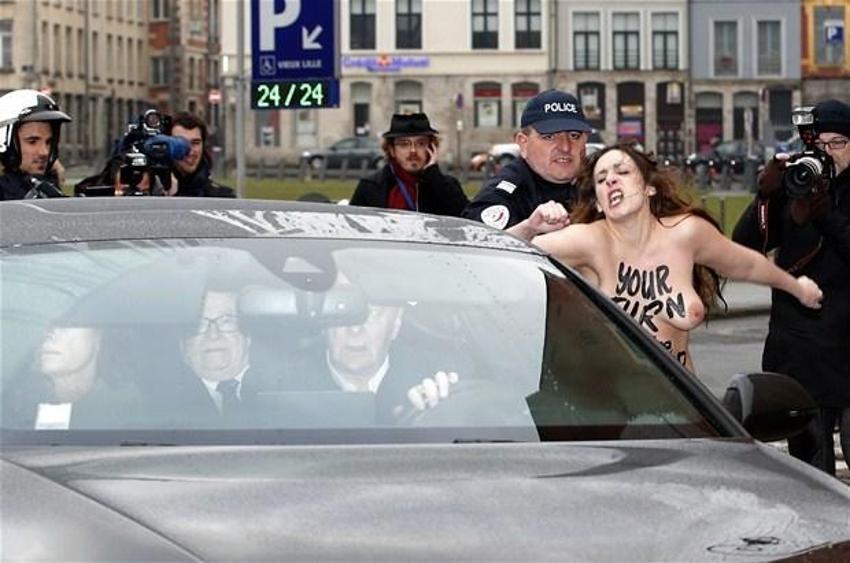 IMF eski başkanına FEMEN baskını